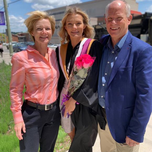 Meet your Posher, Shannon - Picture 1 of 1